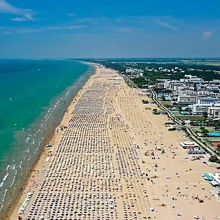 Amazing 3 Bedroom For Up To 8 Guests With Beahost Bibione