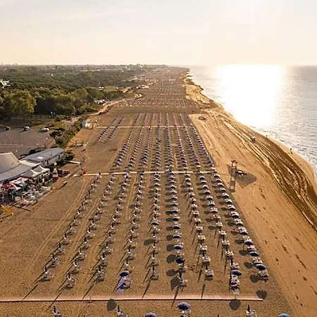 Amazing 3 Bedroom For Up To 8 Guests With Beahost 3* Bibione